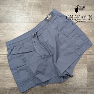 Hollister Ultra High Rise 3" Shorts Size M